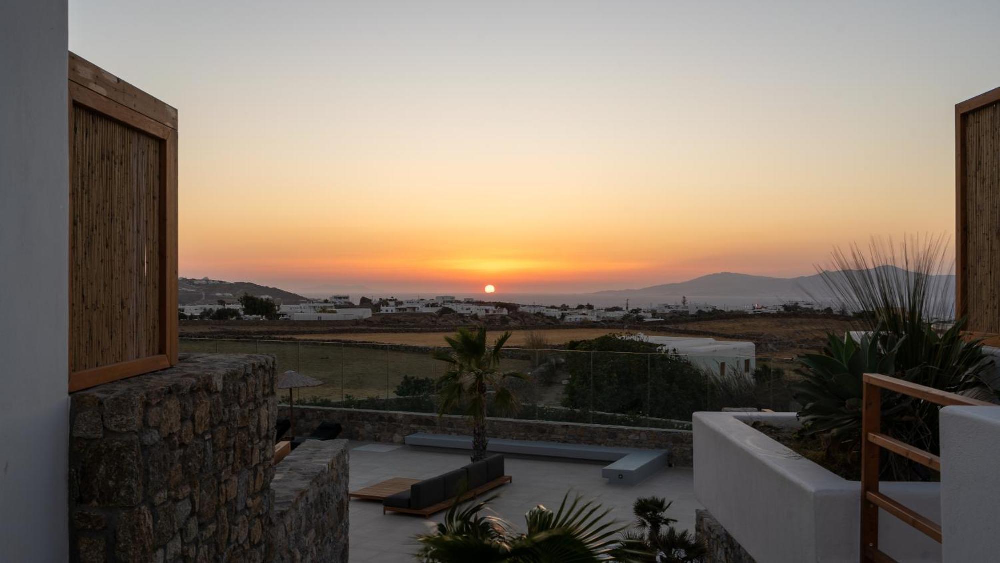 Regency Sunset Suites Mykonos Town Eksteriør billede